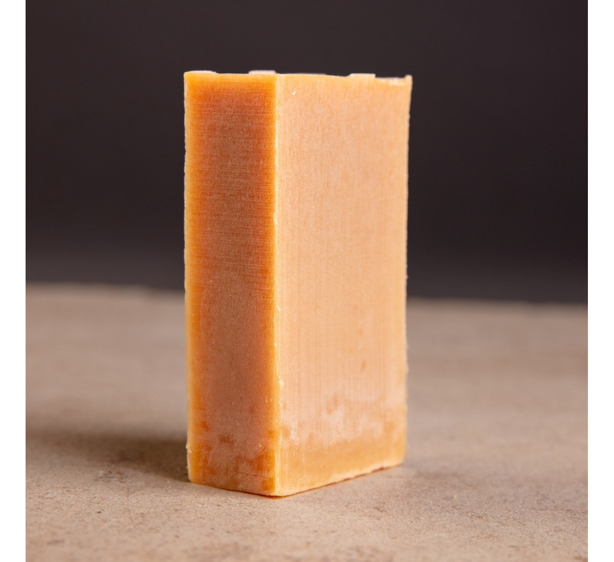 Organic donkey milk soap woody scent cedarwood and vetiver | Hitton